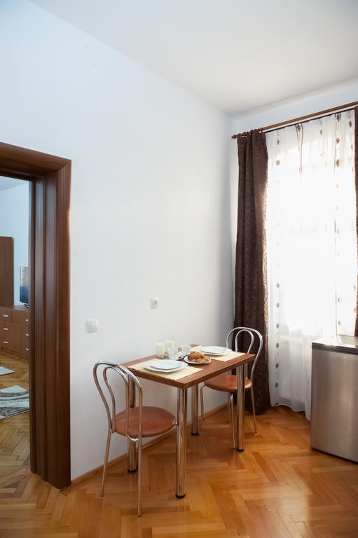 Cathedral Apartments Sibiu Habitación foto